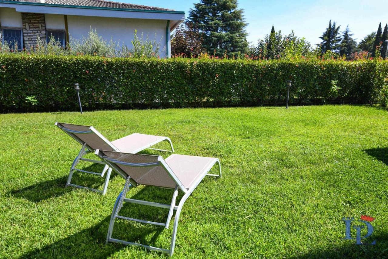 Desenzanoloft Official Partner Marriott Homes & Villas - Bea House, Sirmione With Private Garden And Share Pool Екстериор снимка